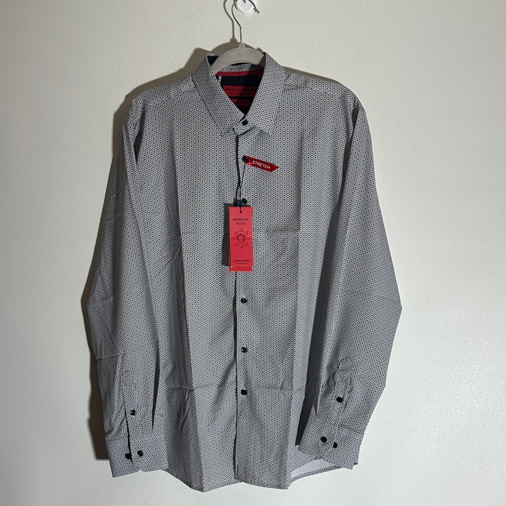 Men's Black and White Patterned Button Down Shirt